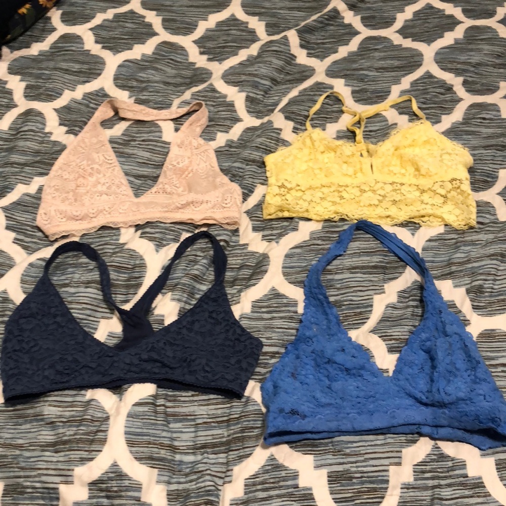 Lot of bralettes!